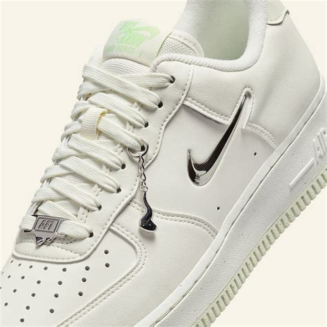 nike air force 1 swoosh wechseln|Nike Air Force 1 Low Liquid Metal Swoosh IF1686.